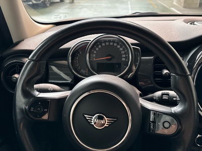 MINI MINI Cooper 5 Puertas 100 kW (136 CV) 148254129 en la provincia de Barcelona MINI MINI Cooper 5 Puertas 100 kW (136 CV) 148254129 en la provincia de Barcelona