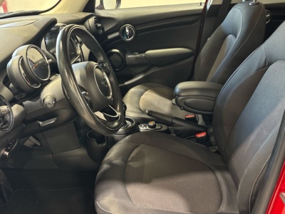 MINI MINI Cooper 5 Puertas 100 kW (136 CV) 161271682 en la provincia de Barcelona MINI MINI Cooper 5 Puertas 100 kW (136 CV) 161271682 en la provincia de Barcelona