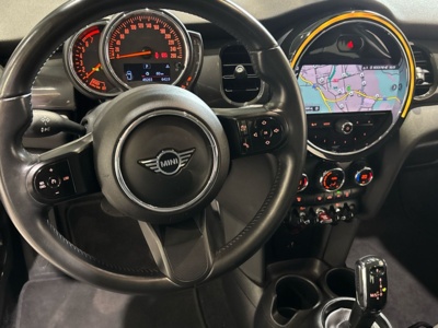 MINI MINI Cooper 5 Puertas 100 kW (136 CV) 162611053 en la provincia de Barcelona MINI MINI Cooper 5 Puertas 100 kW (136 CV) 162611053 en la provincia de Barcelona