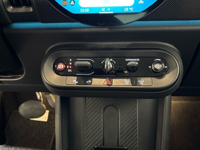 MINI MINI Cooper 5 Puertas C 115 kW (156 CV) 97659552 en la provincia de Barcelona MINI MINI Cooper 5 Puertas C 115 kW (156 CV) 97659552 en la provincia de Barcelona