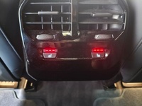 BMW xDrive45 300 kW (408 CV) iXthumbs25 BMW xDrive45 300 kW (408 CV) iXthumbs25