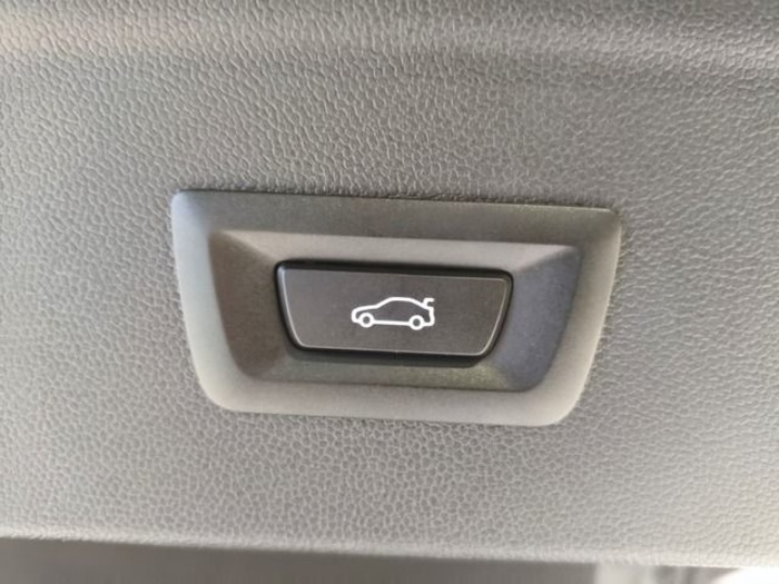 BMW xDrive45 300 kW (408 CV) iX en Barcelona BMW xDrive45 300 kW (408 CV) iX en Barcelona