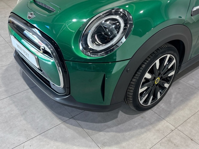 MINI SE 135 kW (184 CV) MINI Cooper en la provincia de Barcelona MINI SE 135 kW (184 CV) MINI Cooper en la provincia de Barcelona