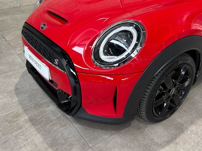 MINI MINI Cooper S 131 kW (178 CV) 137093031 en la provincia de Barcelona MINI MINI Cooper S 131 kW (178 CV) 137093031 en la provincia de Barcelona