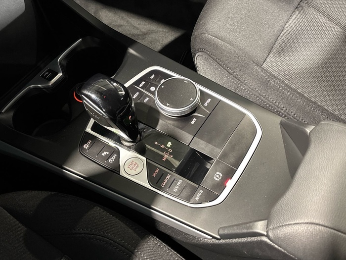 BMW 118i 100 kW (136 CV) Serie 1 en la provincia de Barcelona BMW 118i 100 kW (136 CV) Serie 1 en la provincia de Barcelona