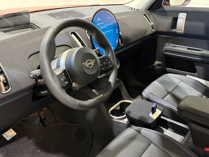 MINI E 150 kW (204 CV) MINI Countryman en la provincia de Barcelona MINI E 150 kW (204 CV) MINI Countryman en la provincia de Barcelona