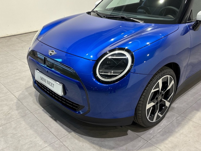 MINI E 135 kW (184 CV) MINI Cooper en la provincia de Barcelona MINI E 135 kW (184 CV) MINI Cooper en la provincia de Barcelona