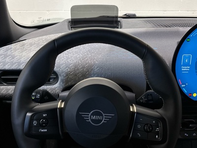 MINI MINI Cooper 5 Puertas C 115 kW (156 CV) 97253211 en la provincia de Barcelona MINI MINI Cooper 5 Puertas C 115 kW (156 CV) 97253211 en la provincia de Barcelona