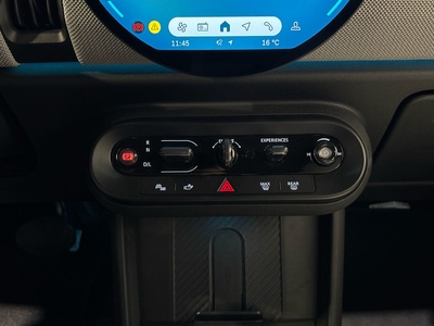 MINI MINI Cooper 5 Puertas C 115 kW (156 CV) 97253211 en la provincia de Barcelona MINI MINI Cooper 5 Puertas C 115 kW (156 CV) 97253211 en la provincia de Barcelona