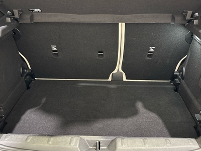 MINI MINI Cooper 5 Puertas C 115 kW (156 CV) 97253211 en la provincia de Barcelona MINI MINI Cooper 5 Puertas C 115 kW (156 CV) 97253211 en la provincia de Barcelona