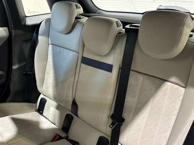 MINI MINI Cooper 5 Puertas C 115 kW (156 CV) 97253211 en la provincia de Barcelona MINI MINI Cooper 5 Puertas C 115 kW (156 CV) 97253211 en la provincia de Barcelona