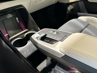 BMW xDrive30 230 kW (313 CV) iX2thumbs15 BMW xDrive30 230 kW (313 CV) iX2thumbs15