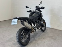 BMW Motorrad F 900 GSthumbs12 BMW Motorrad F 900 GSthumbs12