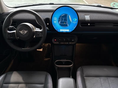 MINI MINI Cooper 5 Puertas C 115 kW (156 CV) 107042505 en la provincia de Barcelona MINI MINI Cooper 5 Puertas C 115 kW (156 CV) 107042505 en la provincia de Barcelona