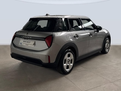 MINI MINI Cooper 5 Puertas C 115 kW (156 CV) 107042505 en la provincia de Barcelona MINI MINI Cooper 5 Puertas C 115 kW (156 CV) 107042505 en la provincia de Barcelona