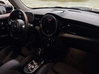 MINI MINI Cooper SE 135 kW (184 CV) 94369002 en la provincia de Barcelona MINI MINI Cooper SE 135 kW (184 CV) 94369002 en la provincia de Barcelona