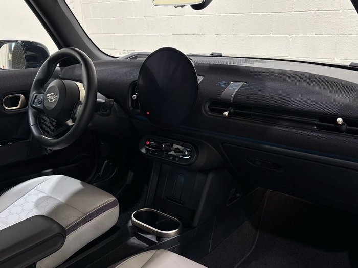 MINI Cooper C 120 kW (163 CV) MINI Cabrio en la provincia de Barcelona MINI Cooper C 120 kW (163 CV) MINI Cabrio en la provincia de Barcelona