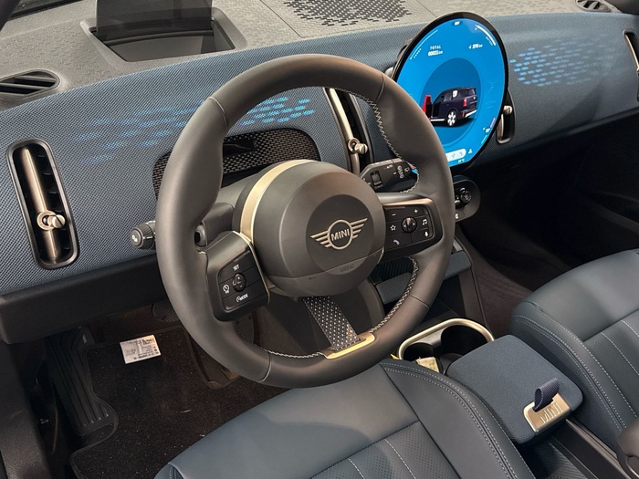 MINI E 150 kW (204 CV) MINI Countryman en la provincia de Barcelona MINI E 150 kW (204 CV) MINI Countryman en la provincia de Barcelona