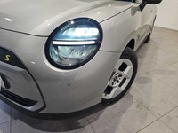 MINI Cooper SE 160 kW (218 CV) MINI 3 Puertasthumbs6 MINI Cooper SE 160 kW (218 CV) MINI 3 Puertasthumbs6