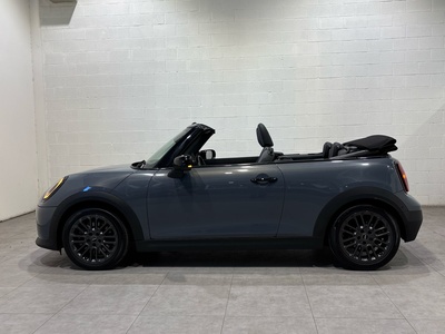 MINI MINI Cabrio Cooper C 120 kW (163 CV) 92587929 en la provincia de Barcelona MINI MINI Cabrio Cooper C 120 kW (163 CV) 92587929 en la provincia de Barcelona