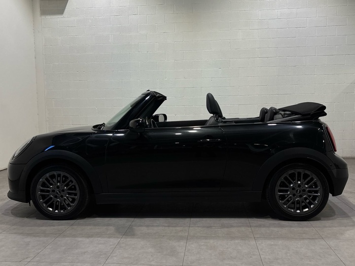 MINI Cooper C 120 kW (163 CV) MINI Cabrio en la provincia de Barcelona MINI Cooper C 120 kW (163 CV) MINI Cabrio en la provincia de Barcelona