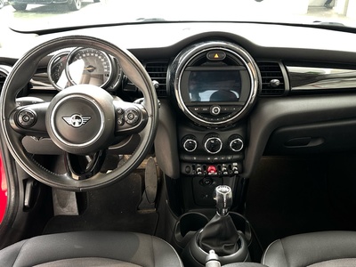 MINI MINI Cooper 100 kW (136 CV) 148006803 en la provincia de Barcelona MINI MINI Cooper 100 kW (136 CV) 148006803 en la provincia de Barcelona