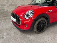 MINI 100 kW (136 CV) MINI Cooperthumbs6 MINI 100 kW (136 CV) MINI Cooperthumbs6