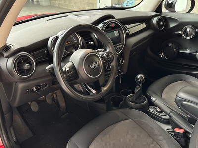 MINI MINI Cooper 100 kW (136 CV) 148006803 en la provincia de Barcelona MINI MINI Cooper 100 kW (136 CV) 148006803 en la provincia de Barcelona