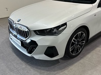BMW 520d Touring 145 kW (197 CV) Serie 5thumbs6 BMW 520d Touring 145 kW (197 CV) Serie 5thumbs6