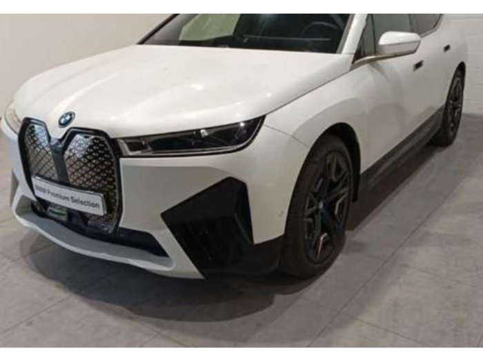 BMW xDrive40 240 kW (326 CV) iX en Barcelona BMW xDrive40 240 kW (326 CV) iX en Barcelona