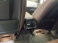 BMW xDrive40 240 kW (326 CV) iXthumbs15 BMW xDrive40 240 kW (326 CV) iXthumbs15