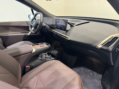 BMW iX xDrive40 240 kW (326 CV) 86545085 en Barcelona BMW iX xDrive40 240 kW (326 CV) 86545085 en Barcelona