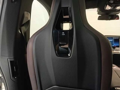 BMW iX xDrive40 240 kW (326 CV) 86545085 en Barcelona BMW iX xDrive40 240 kW (326 CV) 86545085 en Barcelona