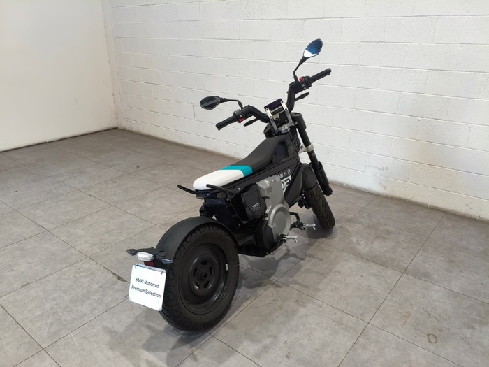 BMW Motorrad CE 02 en la provincia de Barcelona BMW Motorrad CE 02 en la provincia de Barcelona