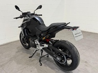 BMW Motorrad F 900 Rthumbs9 BMW Motorrad F 900 Rthumbs9