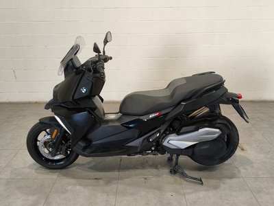 BMW Motorrad C 400 X 117636215 BMW Motorrad C 400 X 117636215