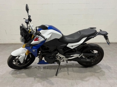 BMW Motorrad F 900 R 135943744 BMW Motorrad F 900 R 135943744