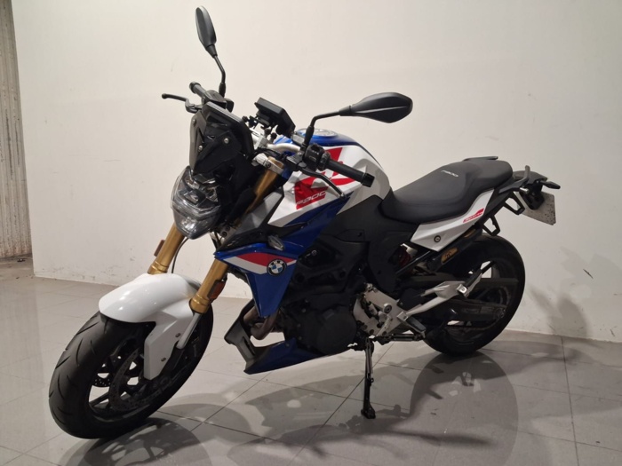 BMW Motorrad F 900 R A2 en la provincia de Barcelona BMW Motorrad F 900 R A2 en la provincia de Barcelona