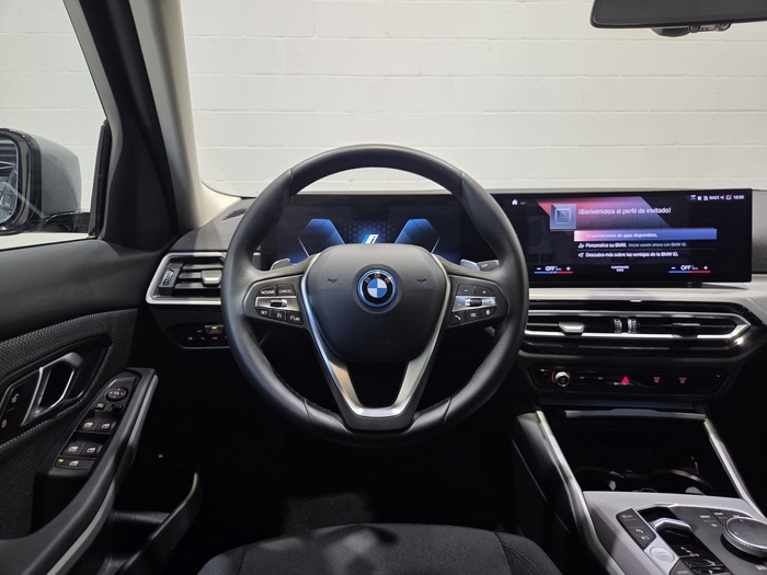 BMW 320e 150 kW (204 CV) Serie 3 en Barcelona BMW 320e 150 kW (204 CV) Serie 3 en Barcelona