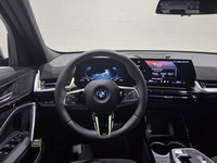 BMW xDrive30 230 kW (313 CV) iX2thumbs7 BMW xDrive30 230 kW (313 CV) iX2thumbs7