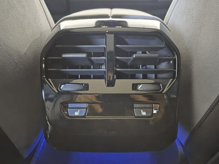 BMW xDrive60 400 kW (544 CV) iX en la provincia de Barcelona BMW xDrive60 400 kW (544 CV) iX en la provincia de Barcelona