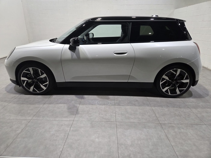 MINI Cooper E 135 kW (184 CV) MINI 3 Puertas en Barcelona MINI Cooper E 135 kW (184 CV) MINI 3 Puertas en Barcelona