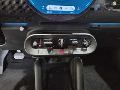 MINI MINI 3 Puertas Cooper E 135 kW (184 CV) 88758104 en Barcelona MINI MINI 3 Puertas Cooper E 135 kW (184 CV) 88758104 en Barcelona