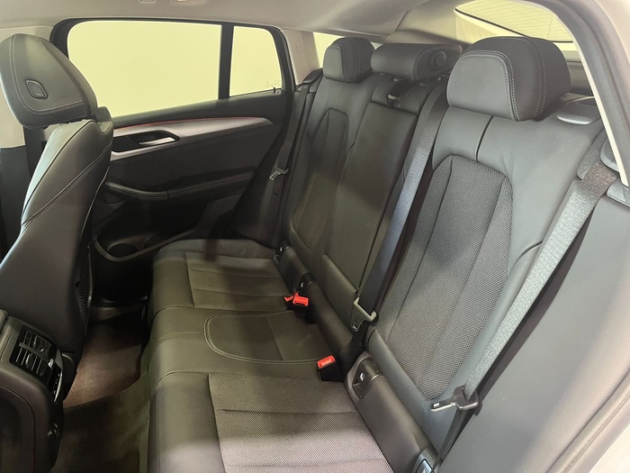 BMW xDrive20d 140 kW (190 CV) X4 en Barcelona BMW xDrive20d 140 kW (190 CV) X4 en Barcelona