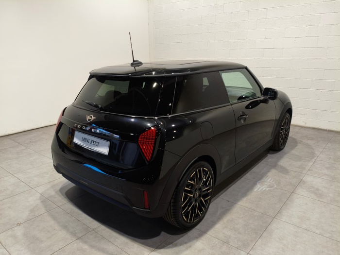 MINI Cooper C 115 kW (156 CV) MINI 3 Puertas en Barcelona MINI Cooper C 115 kW (156 CV) MINI 3 Puertas en Barcelona