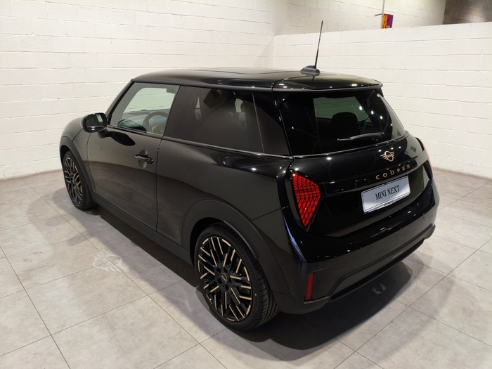 MINI Cooper C 115 kW (156 CV) MINI 3 Puertas en Barcelona MINI Cooper C 115 kW (156 CV) MINI 3 Puertas en Barcelona