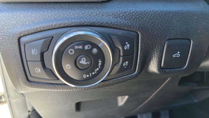 Ford Ranger Pickup 2.0 TDCI S&S DobleCabina XLT 4x4 125 kW (170 CV) Vehículo usado en Madrid Ford Ranger Pickup 2.0 TDCI S&S DobleCabina XLT 4x4 125 kW (170 CV) Vehículo usado en Madrid