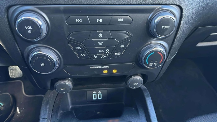 Ford Ranger Pickup 2.0 TDCI S&S DobleCabina XLT 4x4 125 kW (170 CV) Vehículo usado en Madrid Ford Ranger Pickup 2.0 TDCI S&S DobleCabina XLT 4x4 125 kW (170 CV) Vehículo usado en Madrid