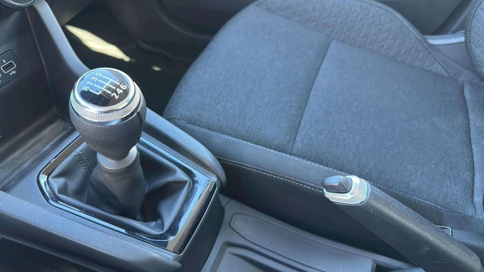 Renault Clio Intens TCe 66 kW (90 CV) Vehículo usado en Madrid Renault Clio Intens TCe 66 kW (90 CV) Vehículo usado en Madrid