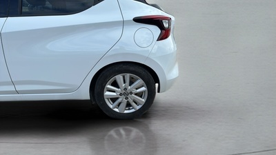 Nissan Micra IG-T 100 Acenta 74 kW (100 CV) 26 Nissan Micra IG-T 100 Acenta 74 kW (100 CV) 26